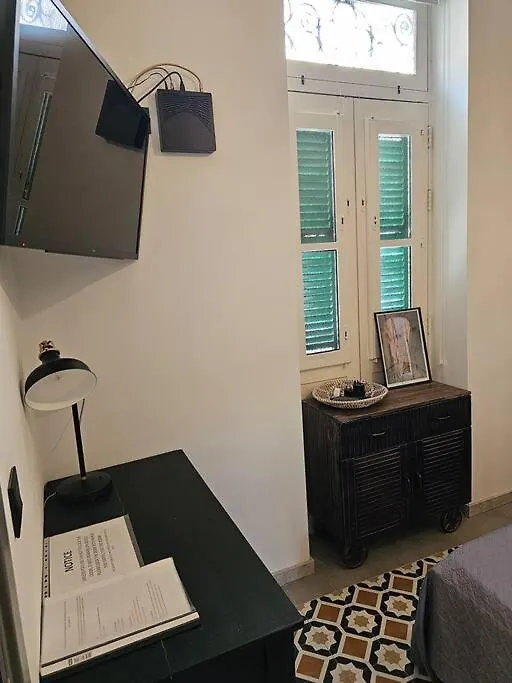 Dahlia Apartment - Paola Modern Townhouse Malta
